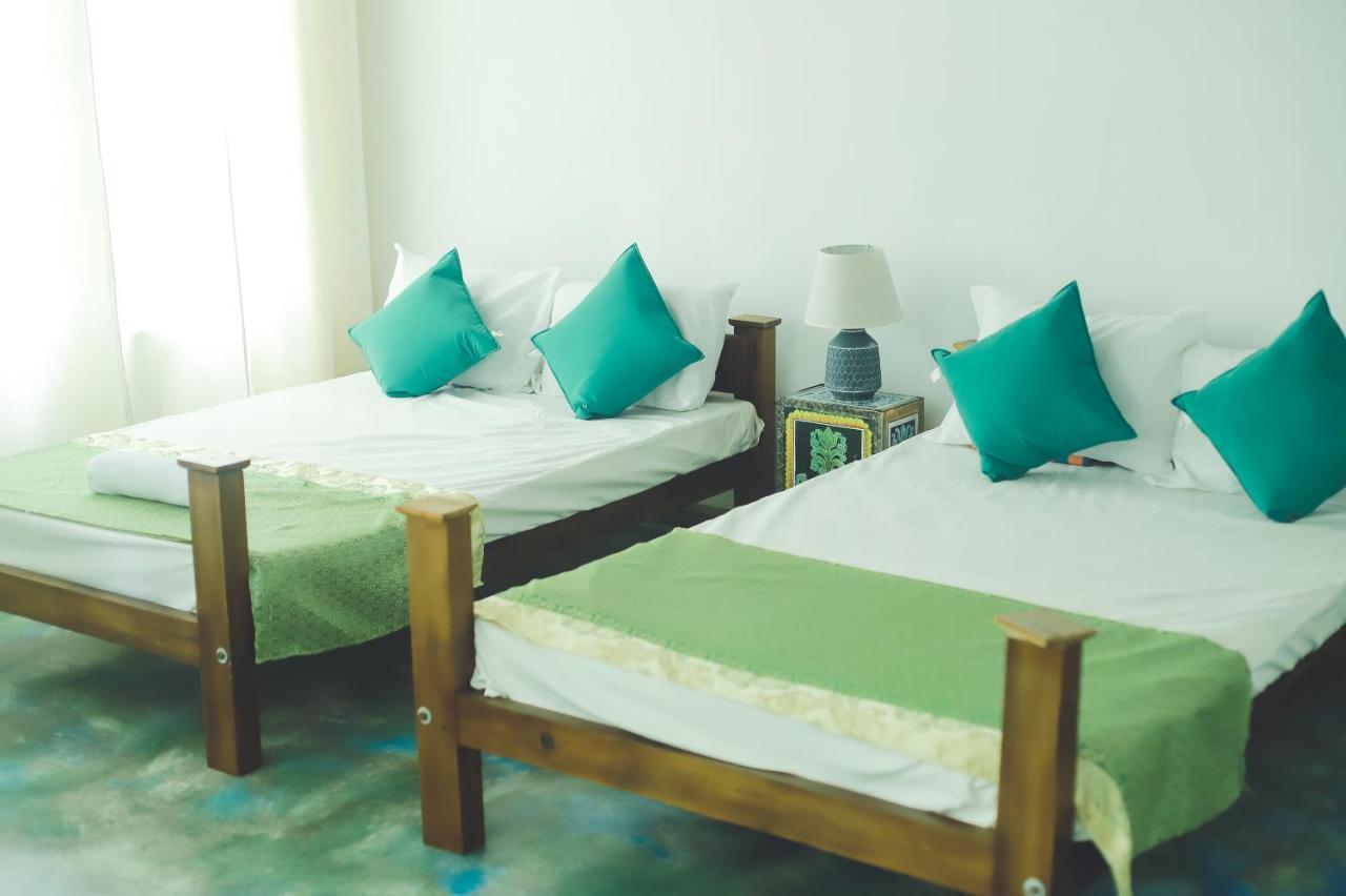 Barefoot Inn Kandy Bagian luar foto