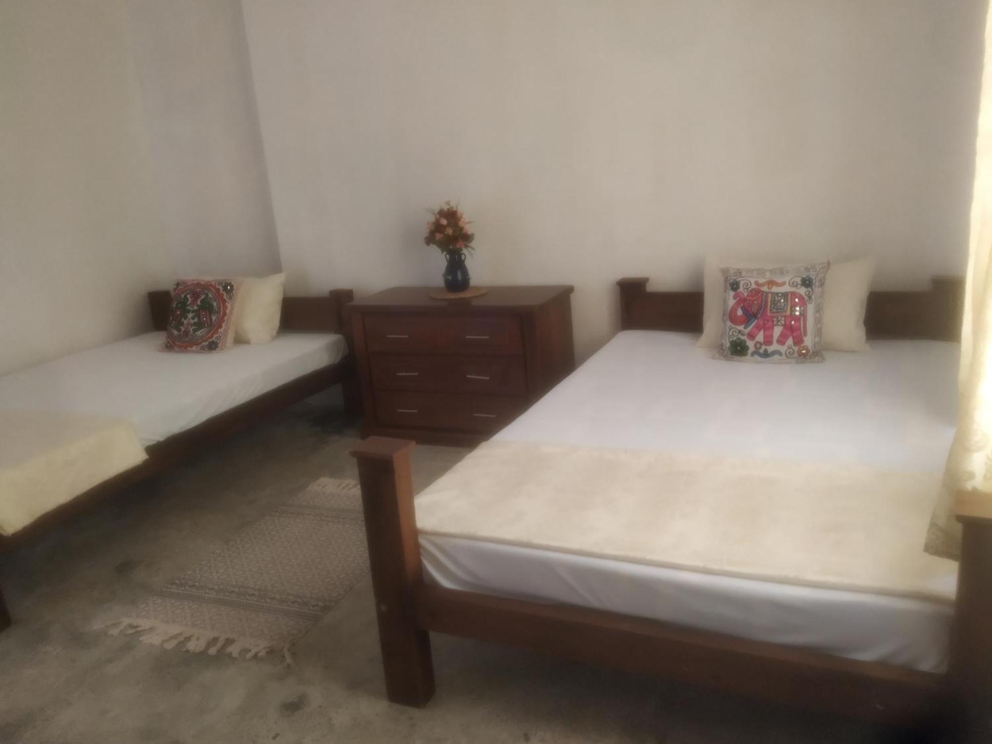 Barefoot Inn Kandy Bagian luar foto